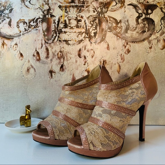 Steve Madden Shoes - Steve Madden | Yvonne Lace Heels